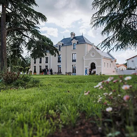 ホテル Domaine De L'ecorcerie *